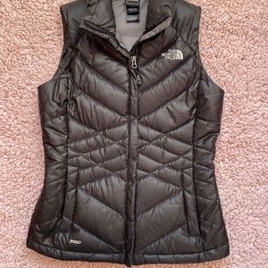Womens TNF vest